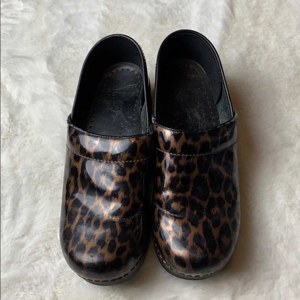 Dansko cheetah print clogs size 38